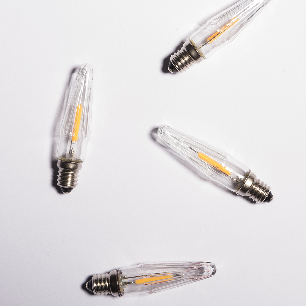 Ledková spájateľná reťaz ASTERIA FILAMENT číra 16xLED/14V/0,2W, 10,5m, biela objímka