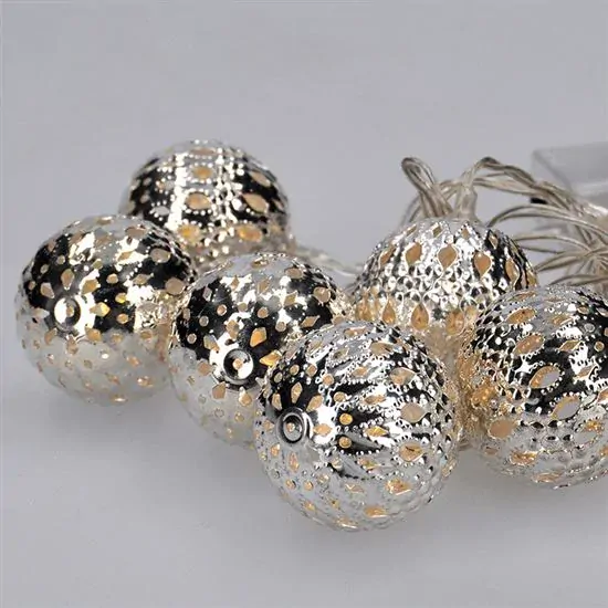 Reťaz strieborné kovové guličky 10LED teplá biela 1m, na batérie