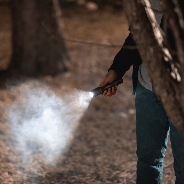 Led baterka NEBO DAVINCI™ 2000 vodotesná, prachotesná IP67, 2000lm/2h/259m