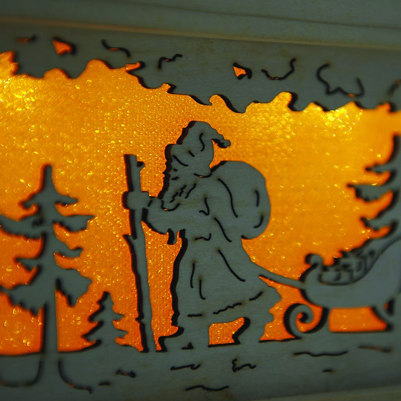 Drevený vyrezávaný svietnik SPIEVAJÚCI ANJELI 10LED teplá biela