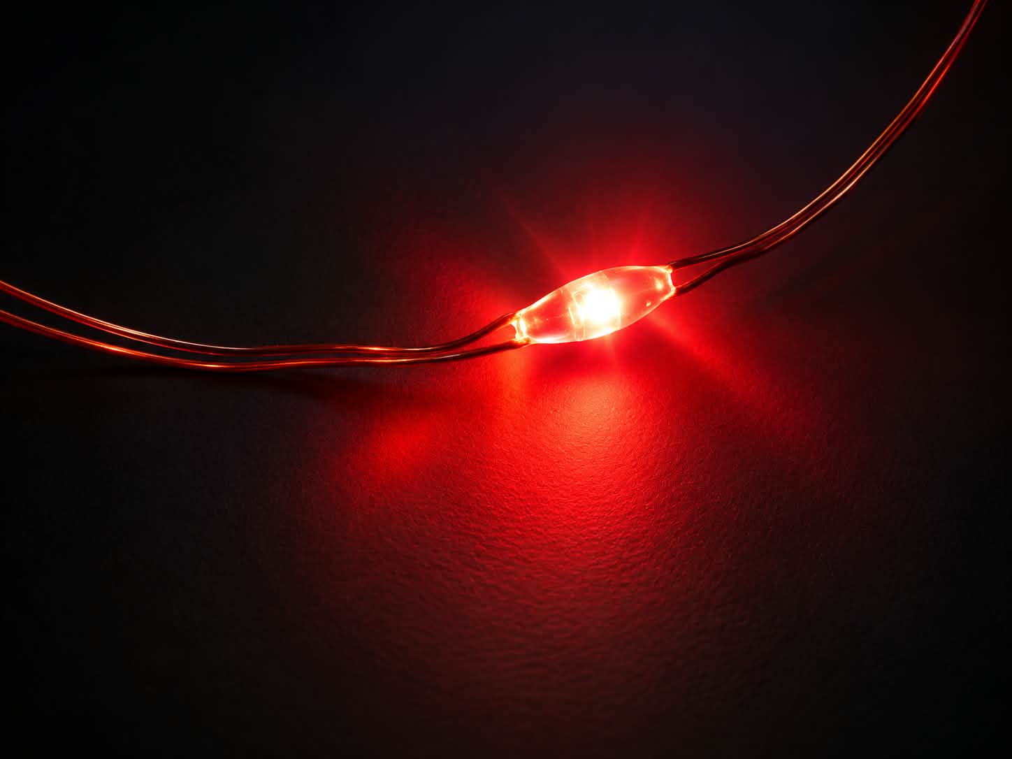 MICRO LED svietiaci reťazec 30 LED farebné s časovačom, 2,9m, na batérie, IP20