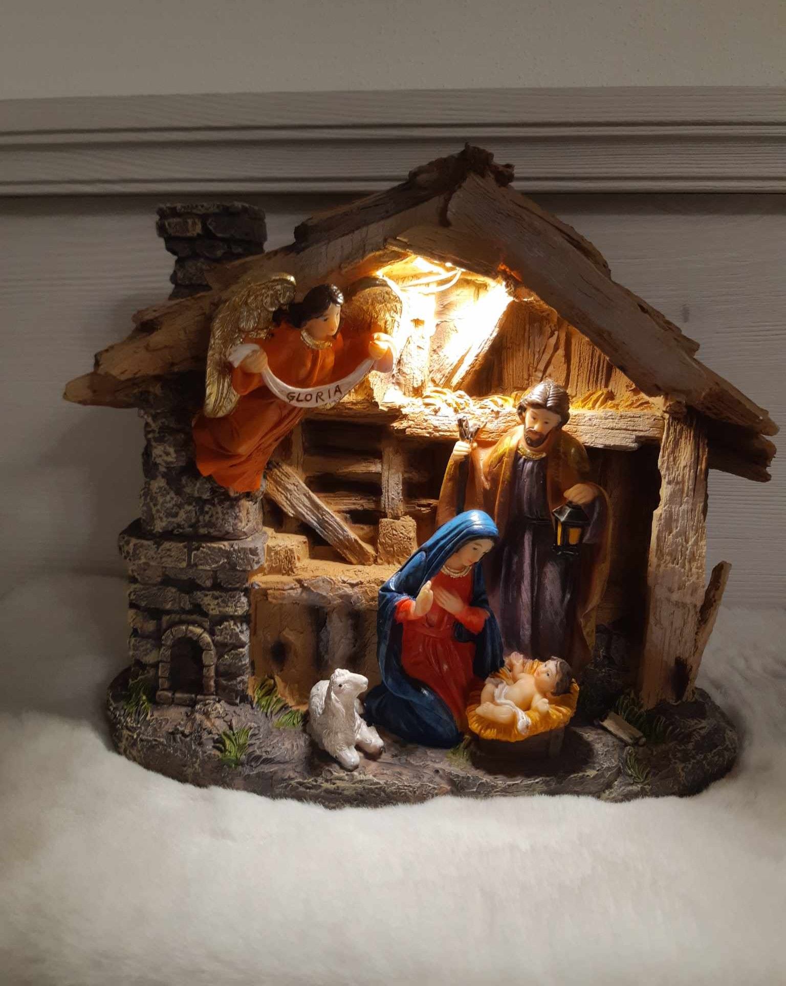 Svietiaci BETLEHEM polyresin 10LED teplá biela na batérie, 25,3x10,2x21,2cm