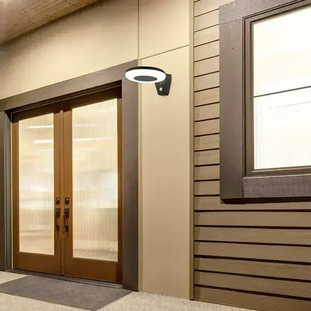 Certovo nástenné solárne led svietidlo čierne so senzorom 4W/4000K/360lm IP44