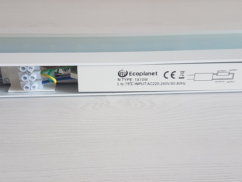 LED svietidlo pod linku výklopné biele 42SMD/10W/4100K/58,4 cm