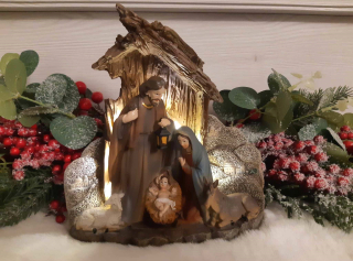 Svietiaci BETLEHEM polyresin 7LED teplá biela na batérie 17x7x18,4cm