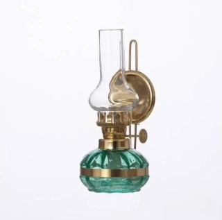 Petrolejová lampa mosadz/zelená malá výška: 13,5cm
