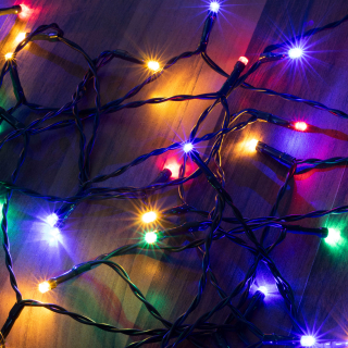 Vonkajšia blikajúca reťaz s časovačom 50LED farebná 4,9m, na batérie