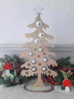Vianočná dekorácia drevený stromček s roľničkami, výška: 43cm 