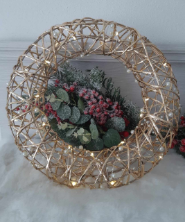 Vianočný veniec zlatý s perlami 20LED teplá biela, priemer: 30cm, na batérie
