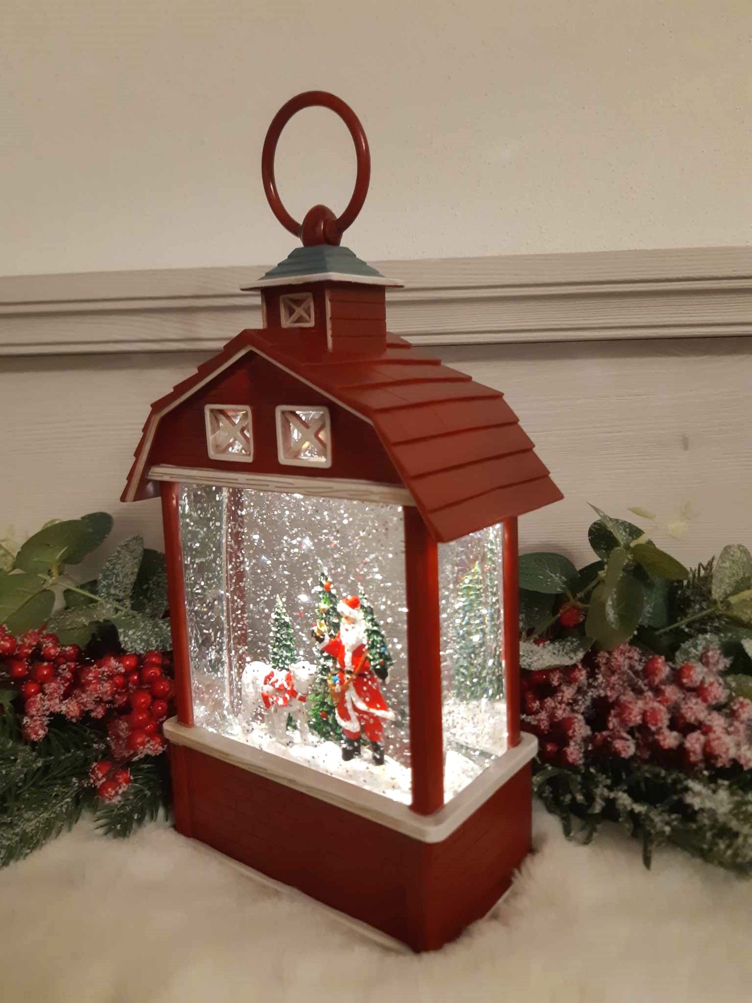 Svietiaci lampáš Mikuláš s medveďom s efektom sneženia a hudbou, 1xLED studená biela