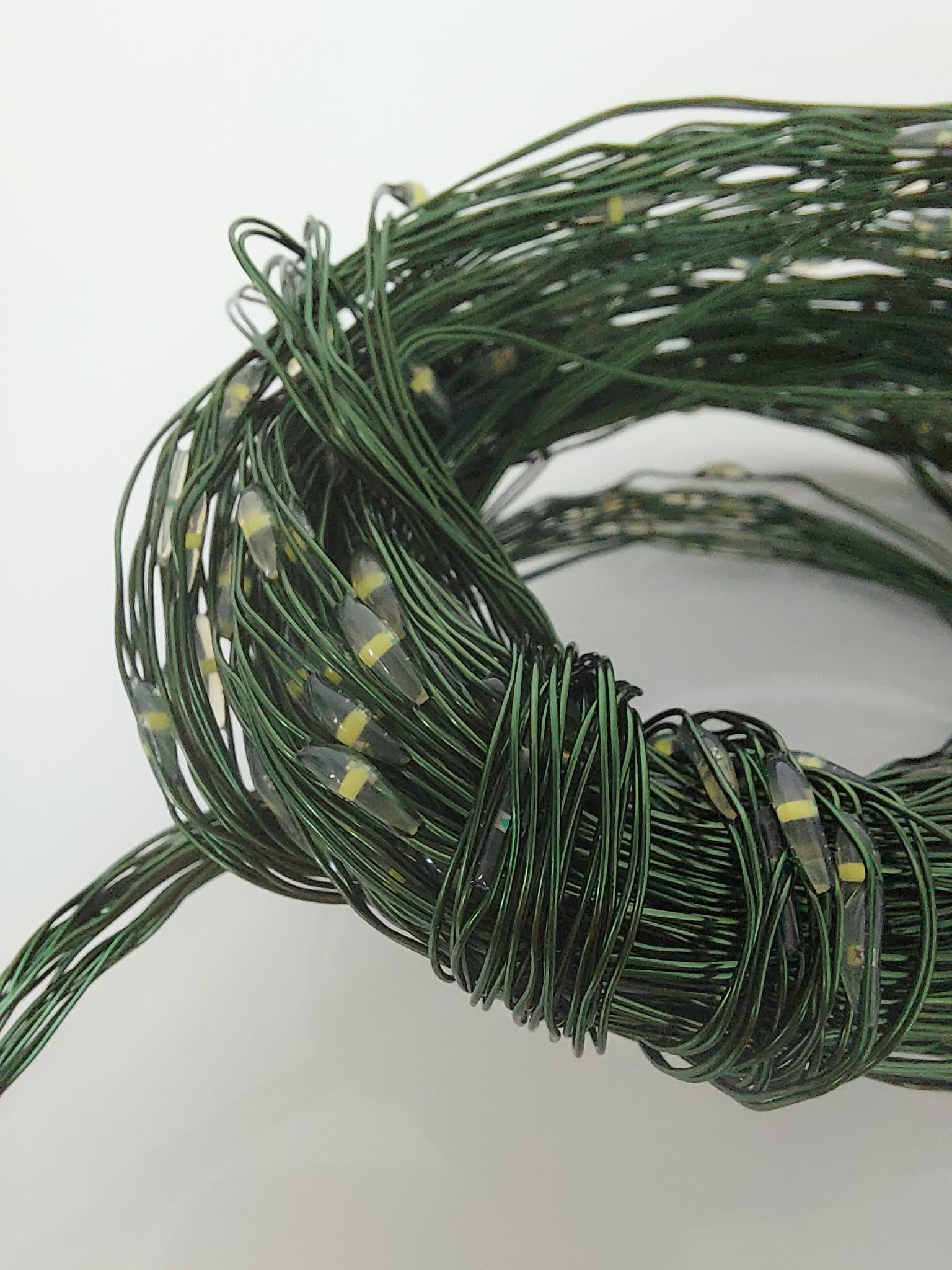Zväzok 10 svietiacich reťazcov po 25 micro LED studená biela s časovačom, 2,4m