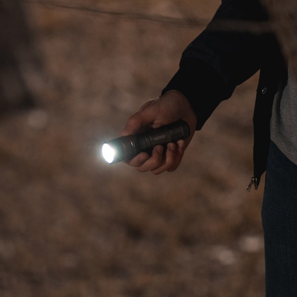 Led baterka NEBO NEWTON™ 500 vodotesná IP67, 500lm/2h/46m