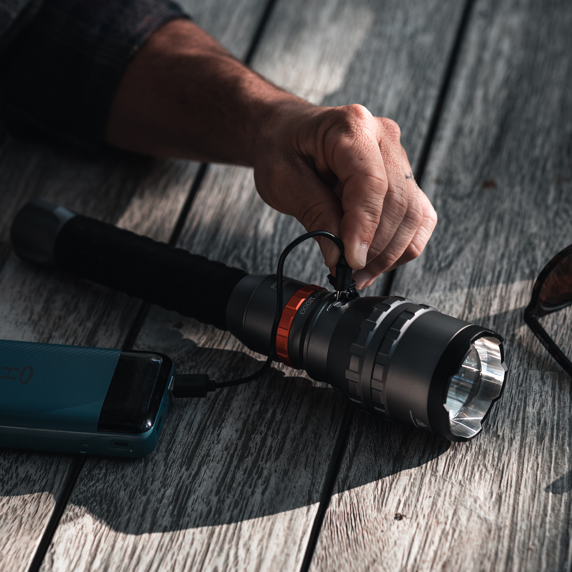 Led baterka NEBO DAVINCI 12000 RC Mag Dial vodotesná, prachotesná IP67, 7000lm/2h/164m