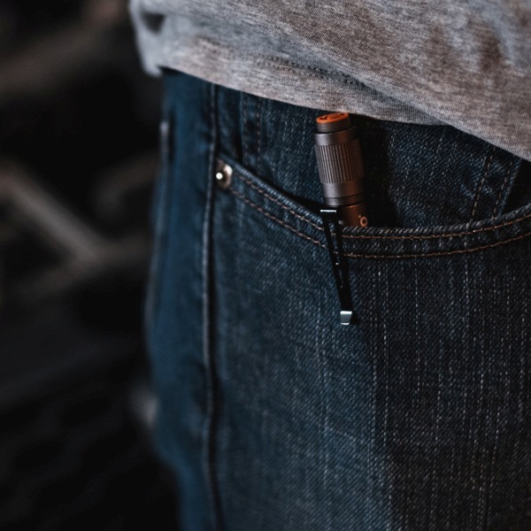 Led baterka NEBO COLUMBO™ 100 vodotesná IP67, 100lm/1,5h/56m