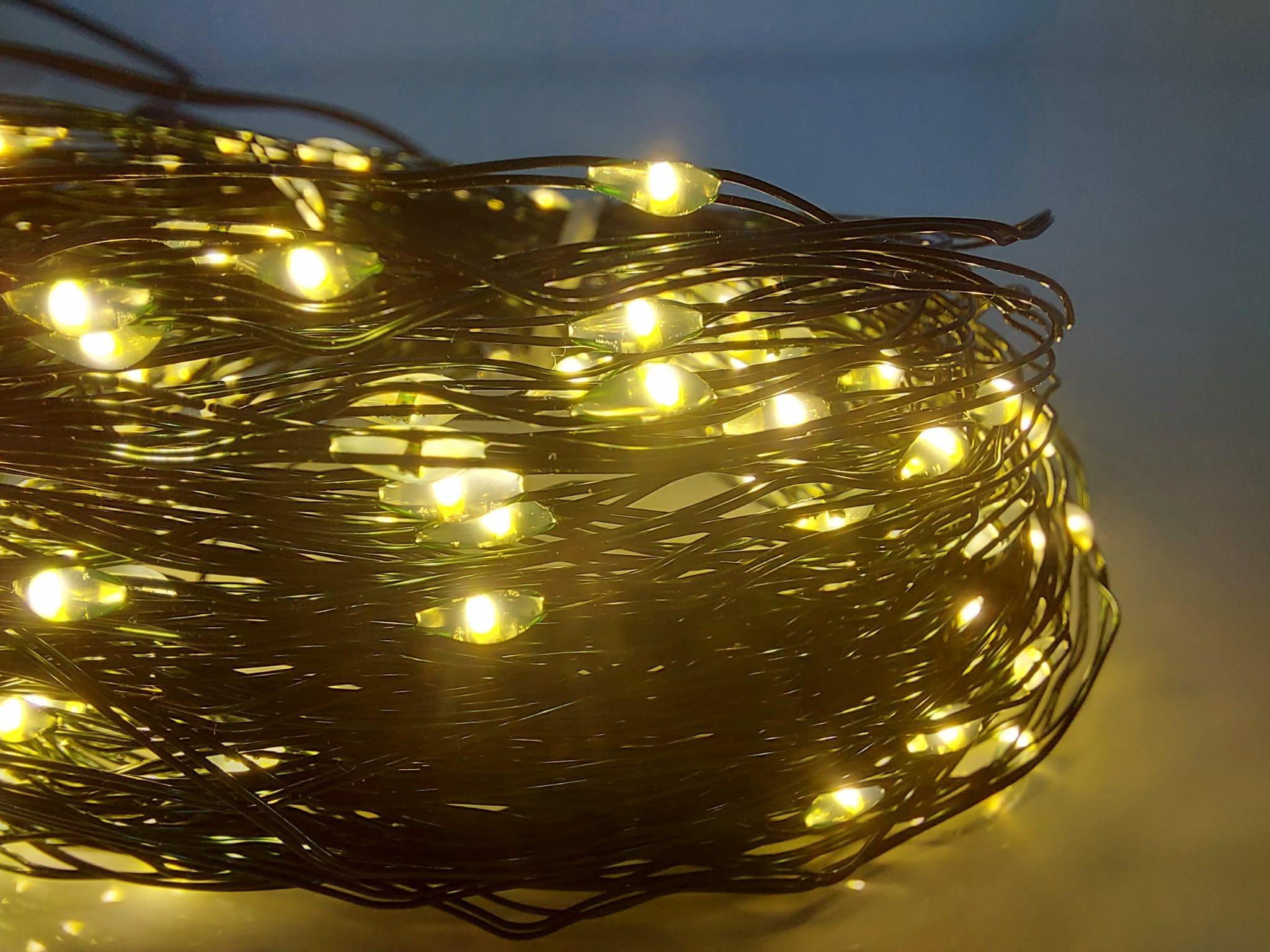 Zväzok 10 svietiacich reťazcov po 25 micro LED teplá biela s časovačom, 2,4m