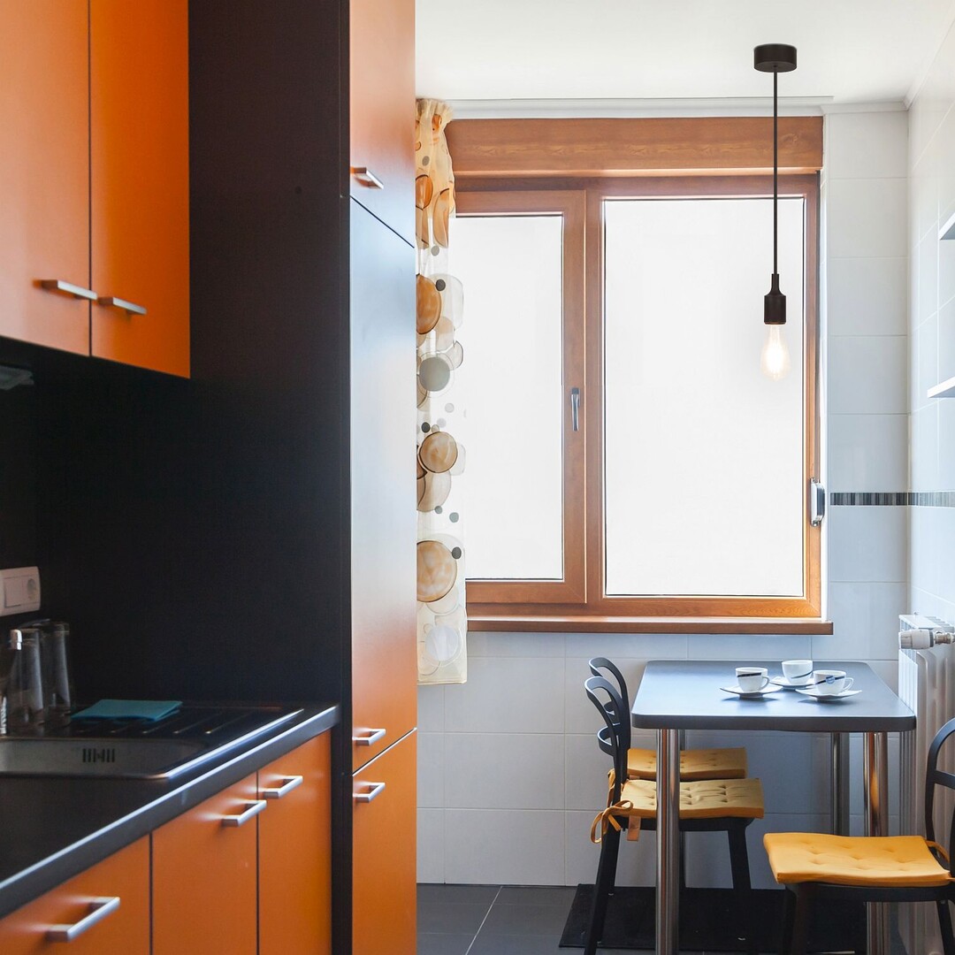 Roxy závesné silikónové lanko čierne pre objímku E27, dĺžka 150cm