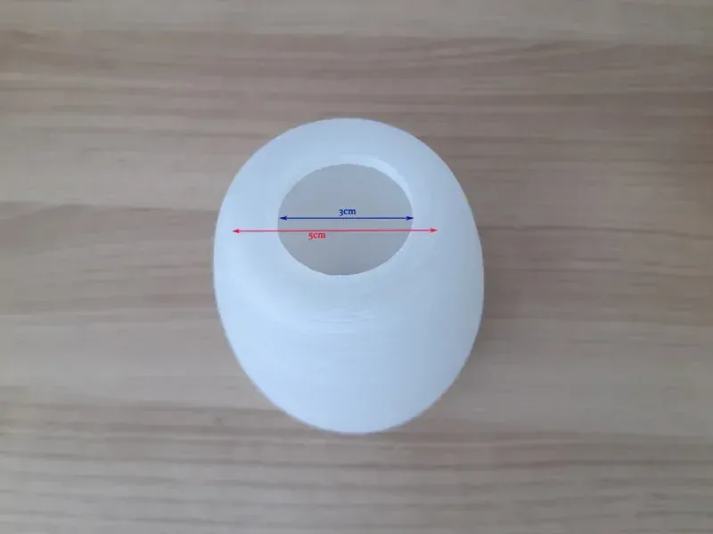 Sklenené tienidlo GILLIAN biele s pásikmi otvor pre závit E14 (3cm), priemer: 6,2cm