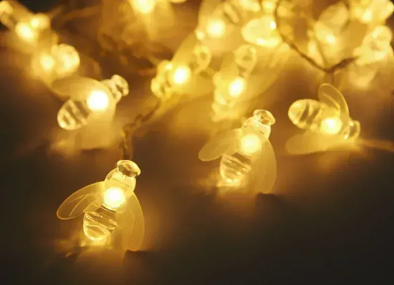 Solárna reťaz s včelami 20xLED/0,06W IP44, 3,8m