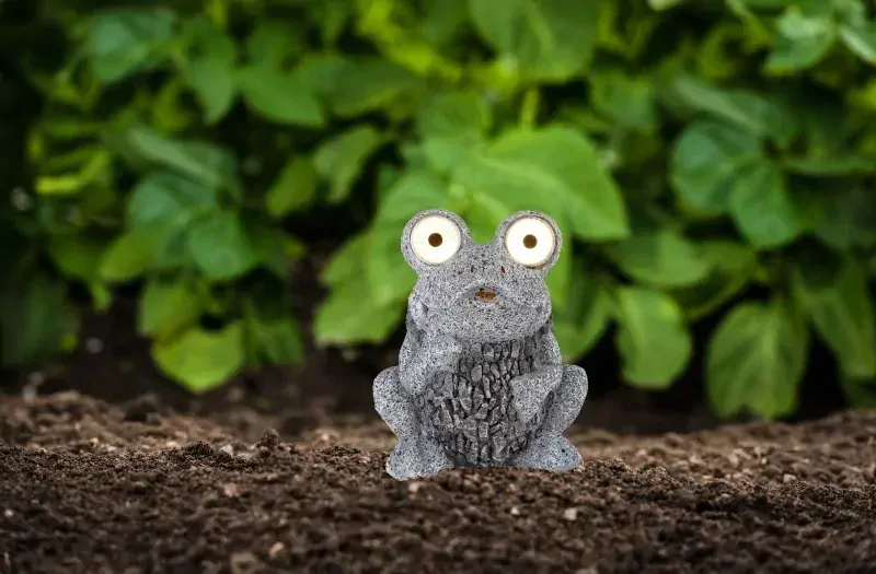 Solárne led svietidlo SIVÁ ŽABA 2xLED/0,06W/3V IP44, výška: 21cm