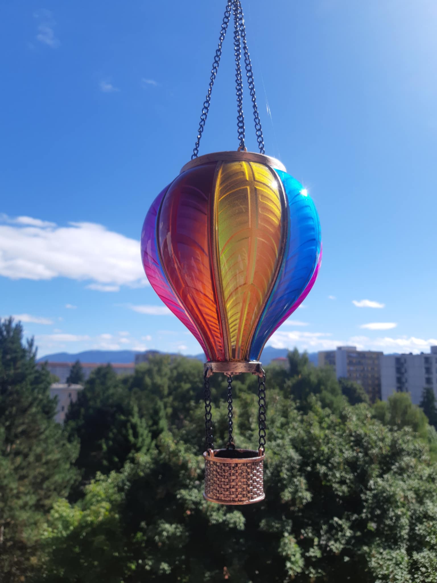 Solárne svietidlo teplovzdušný balónviacfarebný na zavesenie  s efektom ohňa 20xLED,0,5W,3V 1600K IP44