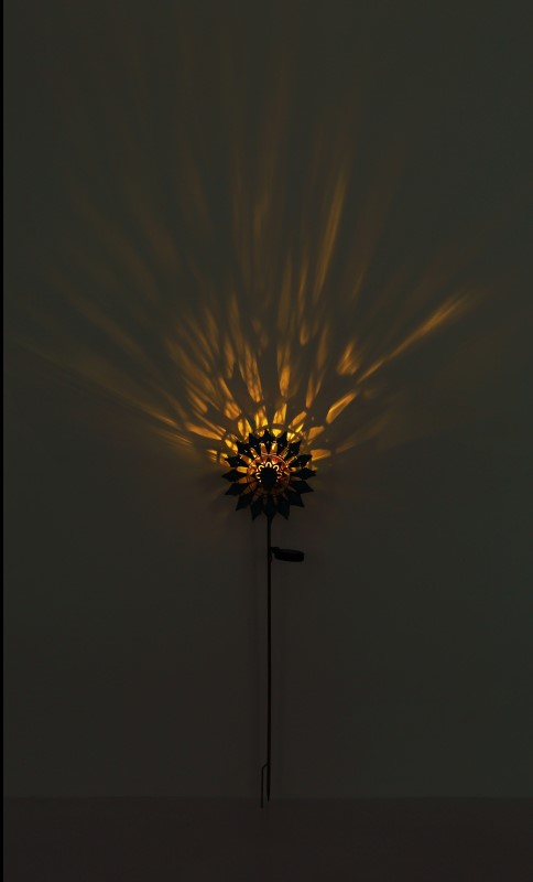 Solárne zapichávacie led svietidlo veterné koleso modrá+zlatá patina LED 3,2V/3000K IP44, výška: 92cm