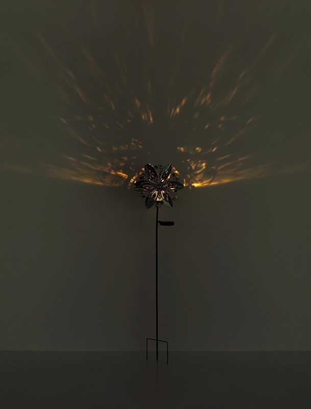 Solárne zapichávacie led svietidlo veterné koleso imitácia hrdze LED 3V/3000K IP44, výška: 124cm