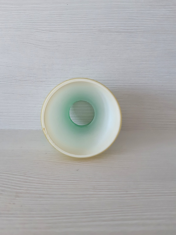 Náhradné sklenené tienidlo DUHA zeleno-bielo-žlté malé otvor pre objímku E14, priemer: 7cm