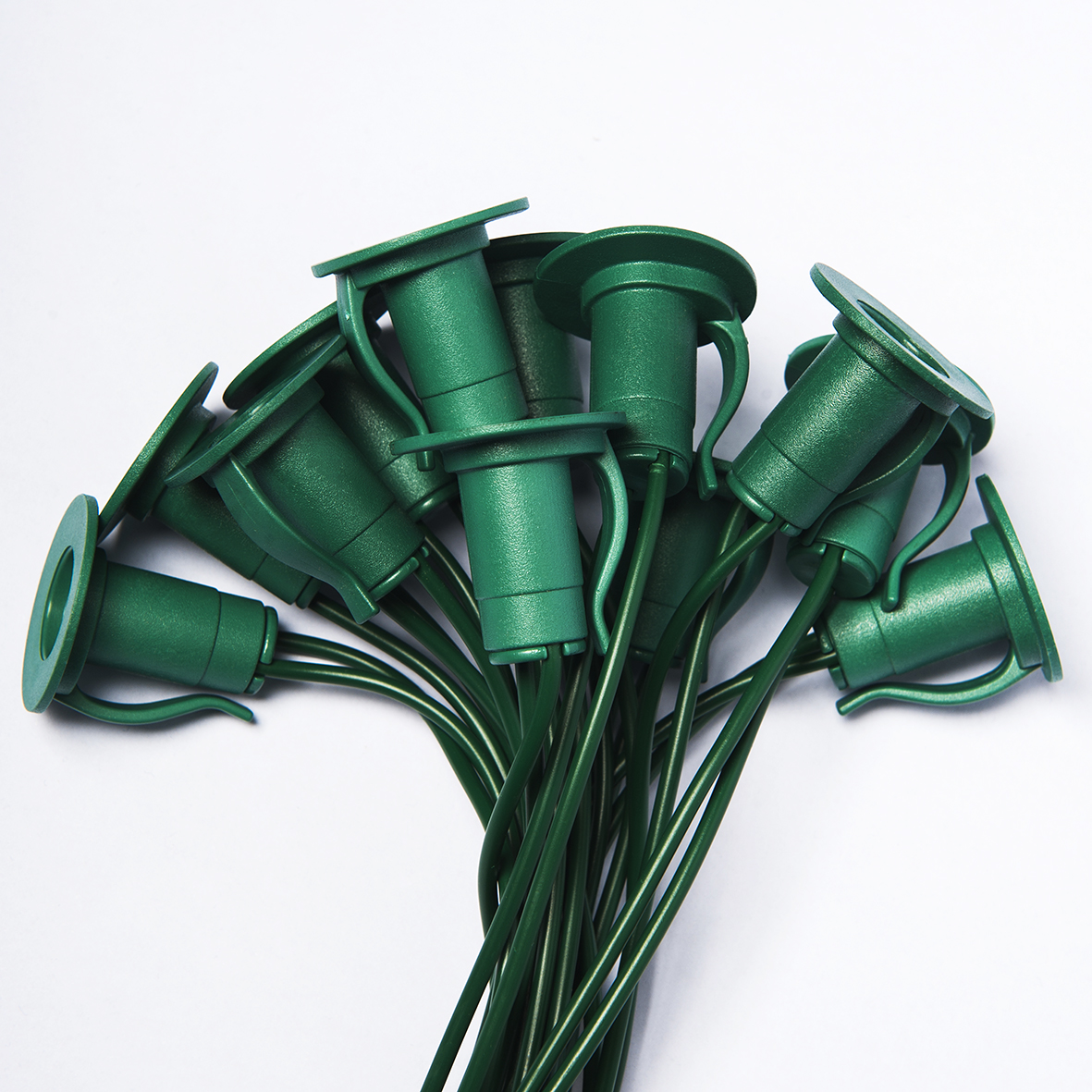 Vianočná reťaz bez žiaroviek v celofáne pre 12ks/20V žiarovky 