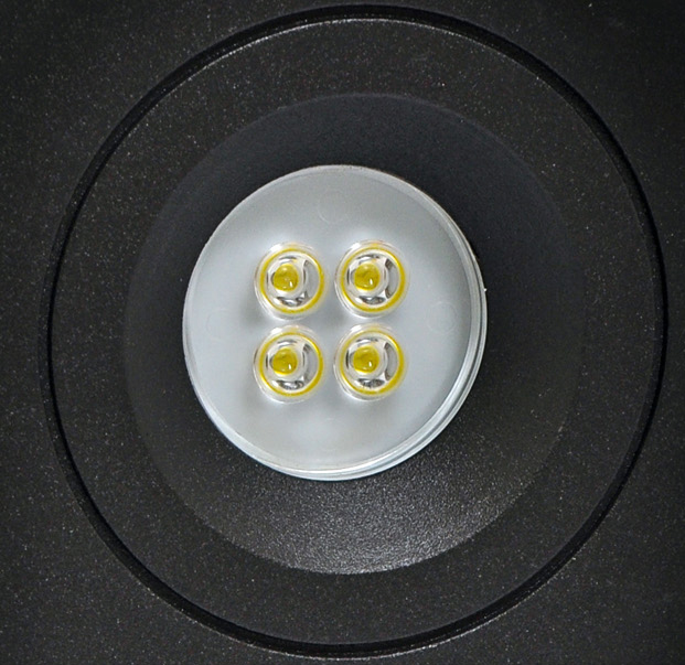 Čierny reflektor UFO 4xSMD LED 10W s PIR senzorom